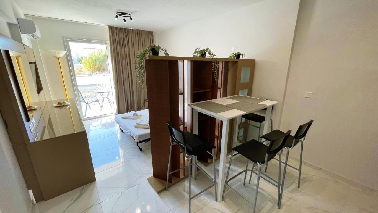 Fotoxenia Luxury Apts Paralimni Zewnętrze zdjęcie