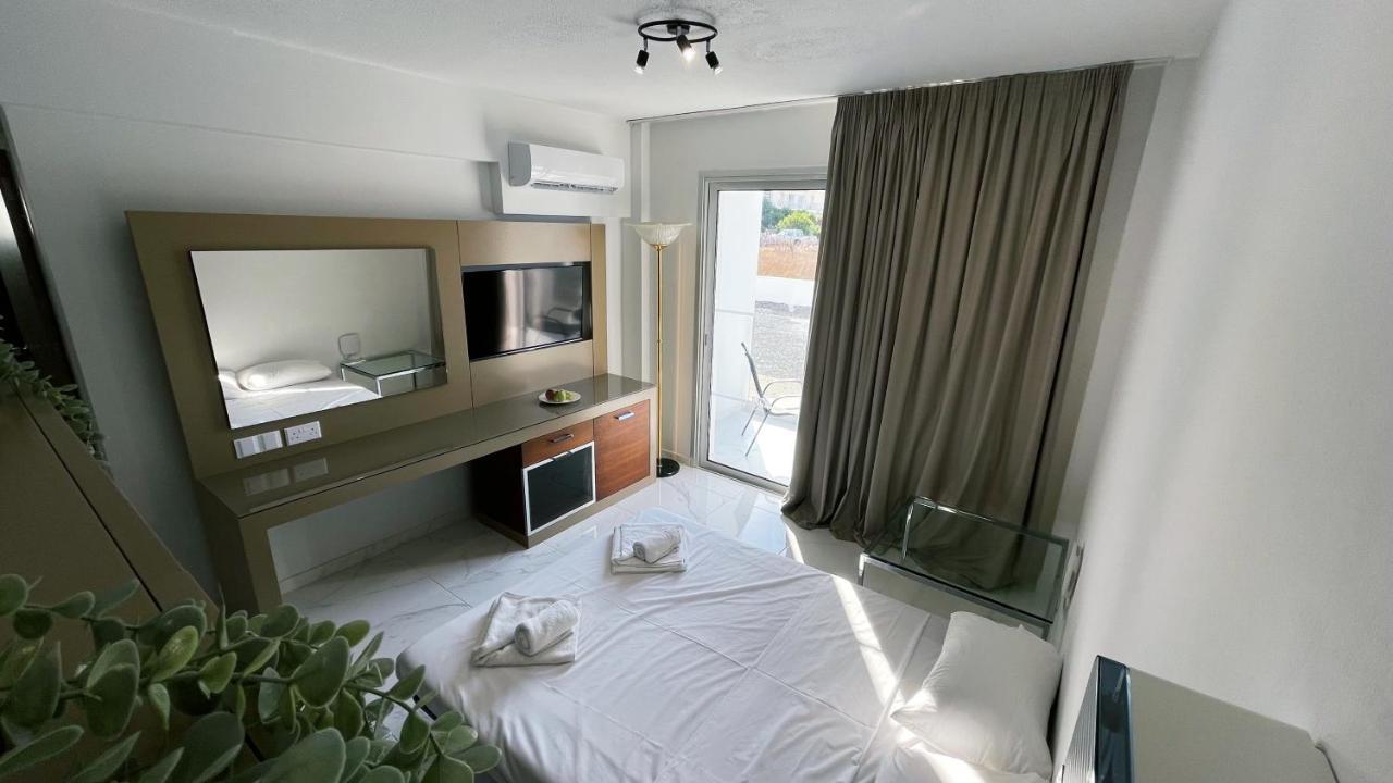 Fotoxenia Luxury Apts Paralimni Zewnętrze zdjęcie
